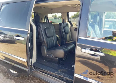 2012 Chrysler Town & Country Touring-L z USA, uszkodzony, nr VIN 2C4RC1CG7CR176003